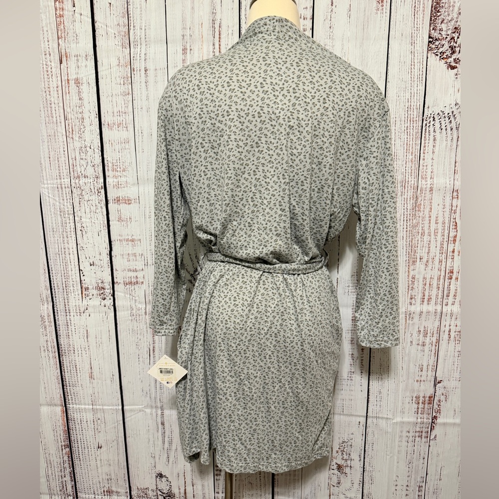 Light Gray Floral Wrap Robe - Women’s Soft Lounge Robe - Picture 3 of 5